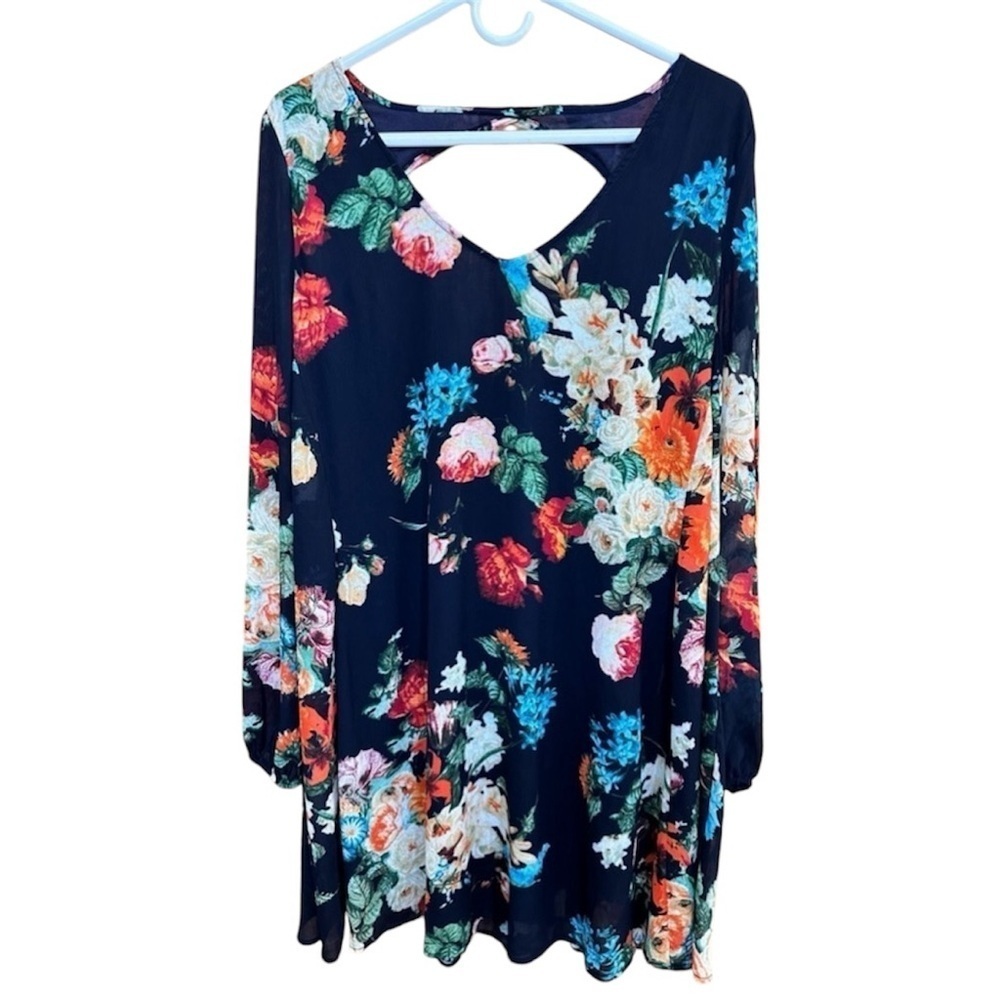 Entro Black Floral Swing Dress With Keyhole Back